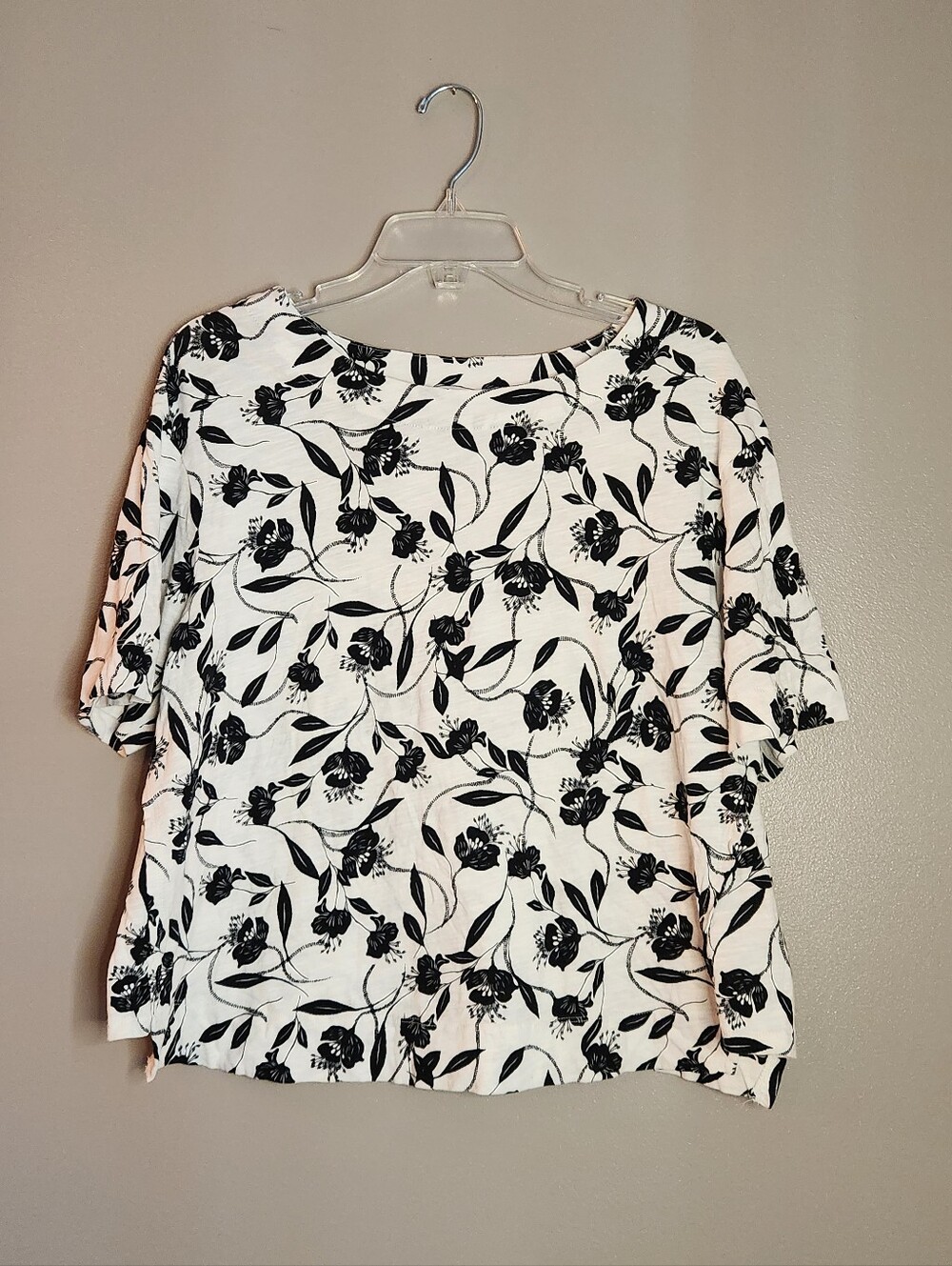 Tahari 100% Cotton Floral Short Sleeve Top Size 1X